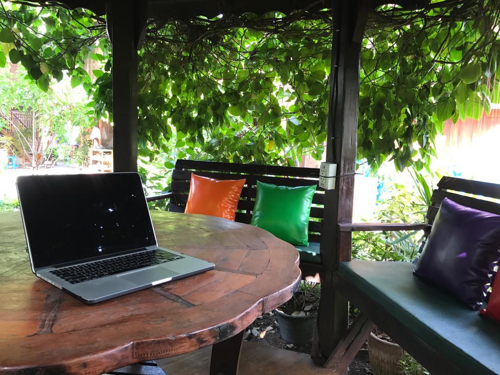 Siriwan Hostel Chiang Mai Eksteriør billede