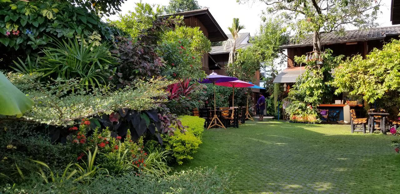 Siriwan Hostel Chiang Mai Eksteriør billede
